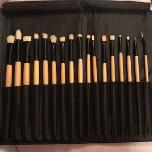 17 pc Coastal Scents Eye Brush Set